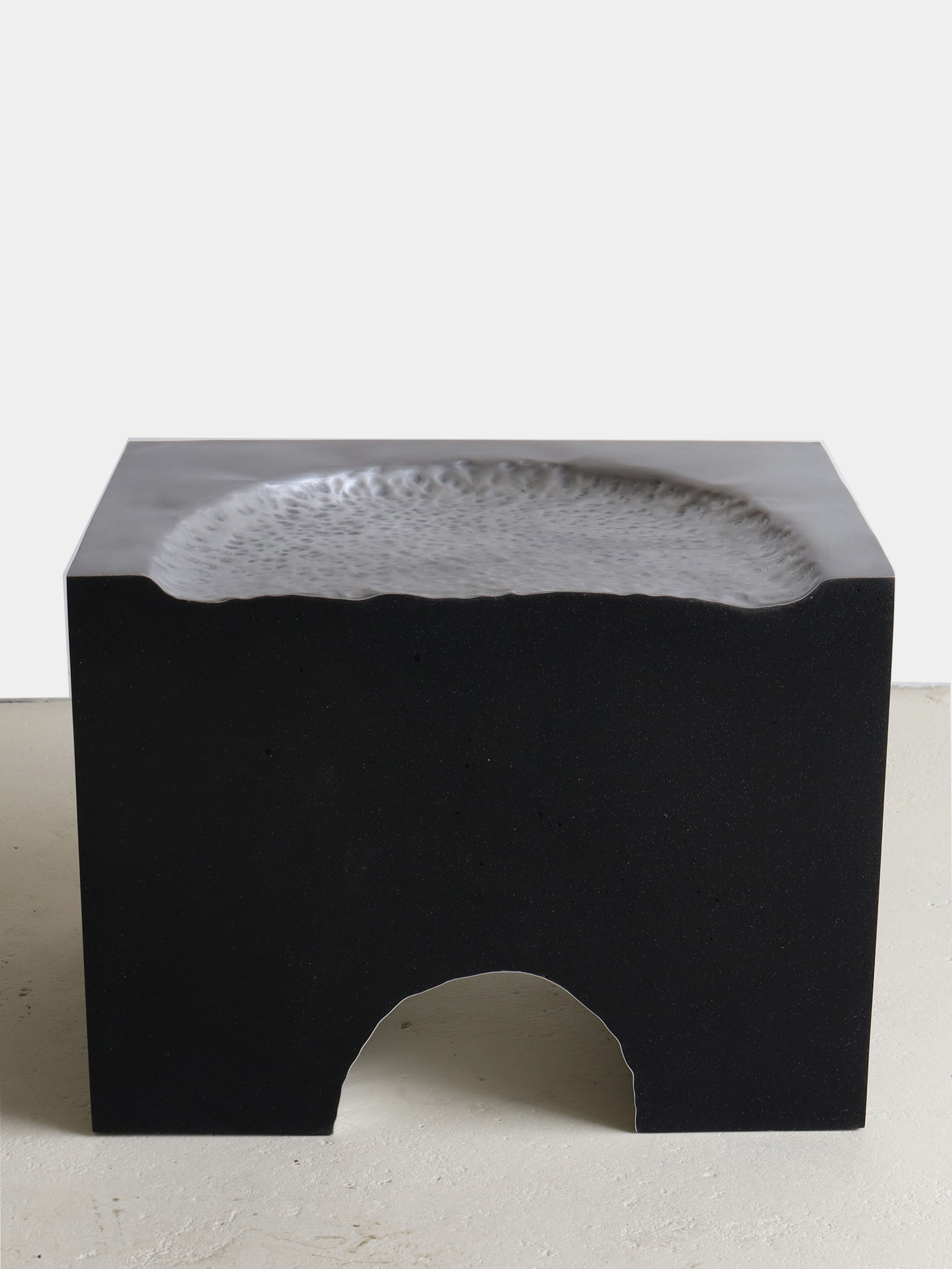 Etna Iddu Stool