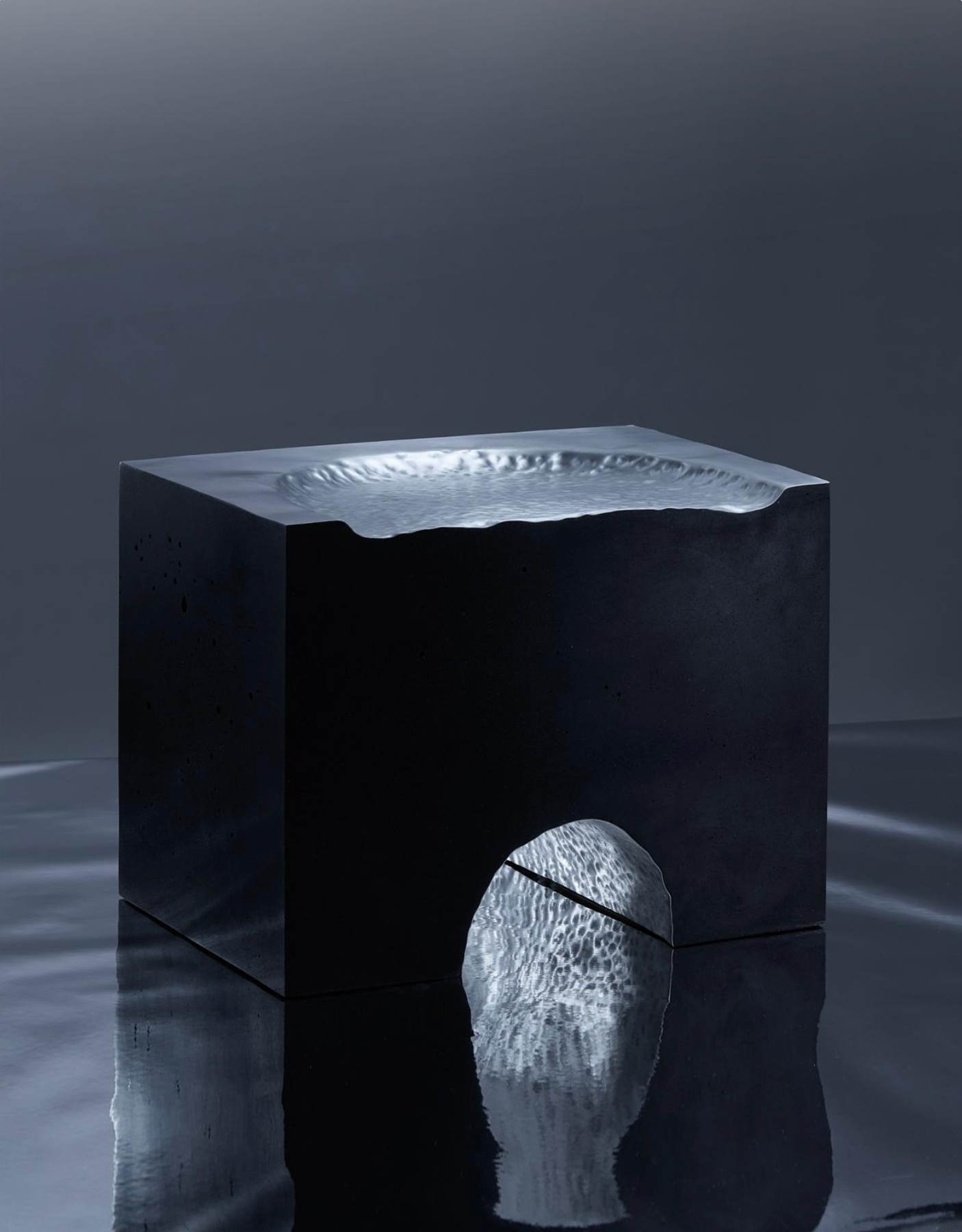 Etna Iddu Stool